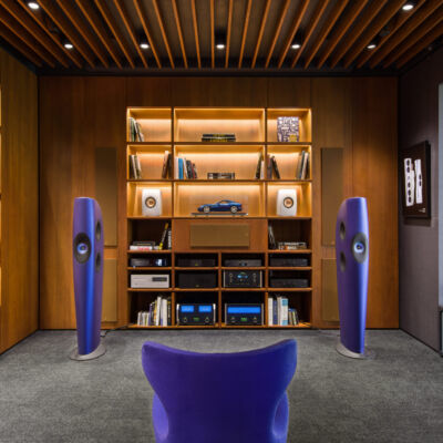 KEF-Music-Studio_Demo-room_Blude-blade-2000x1292